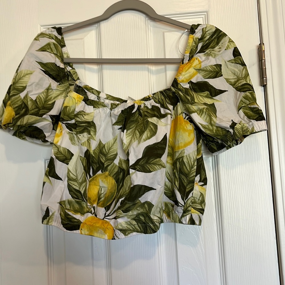 H&M Lemon Puff Sleeve Crop Top, Size Medium